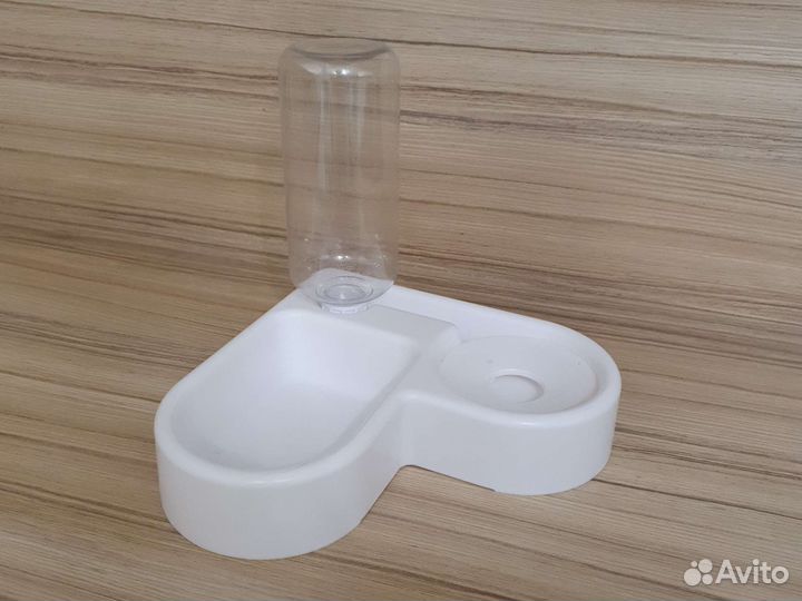 Кормушка с поилкой для собак и кошек