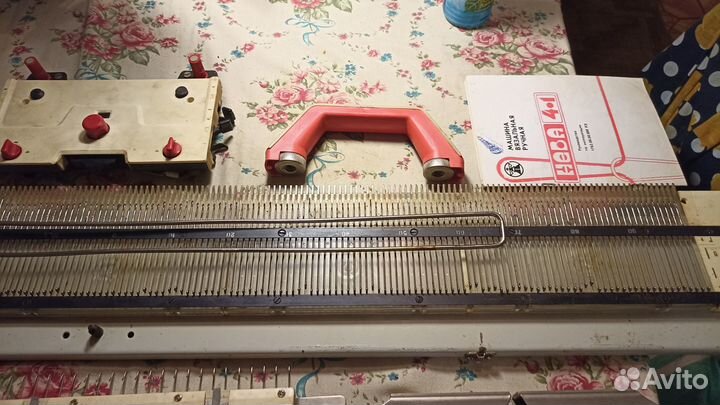 Вязальная машина Нева 4.1