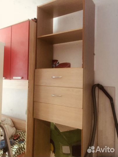 Полка для книг