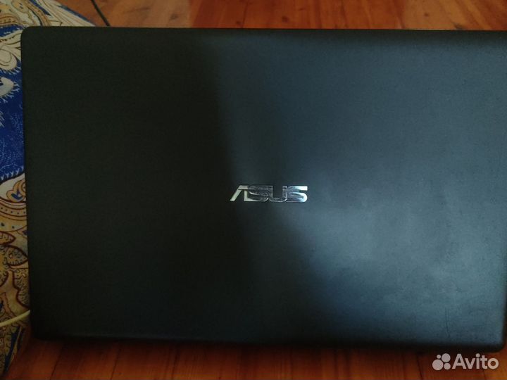 Ноутбук asus