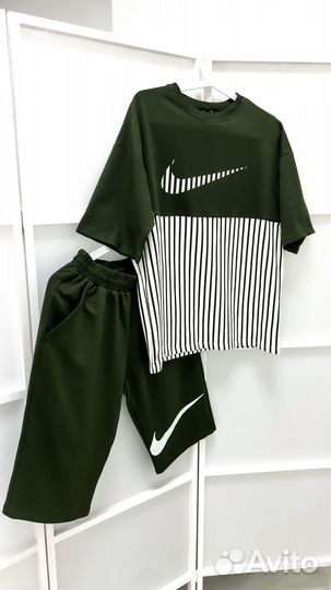Nike костюм (шорты+футболка)