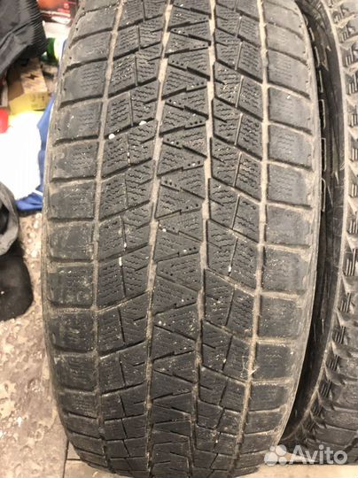 Bridgestone Blizzak DM-V1 235/55 R18