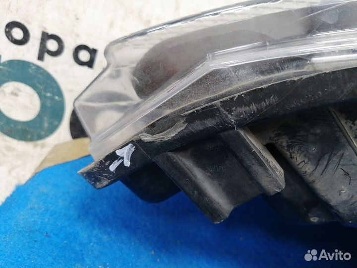 Фара галоген левая черный отражатель
