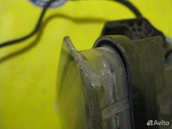 Фара левая 82304599 volvo, FH