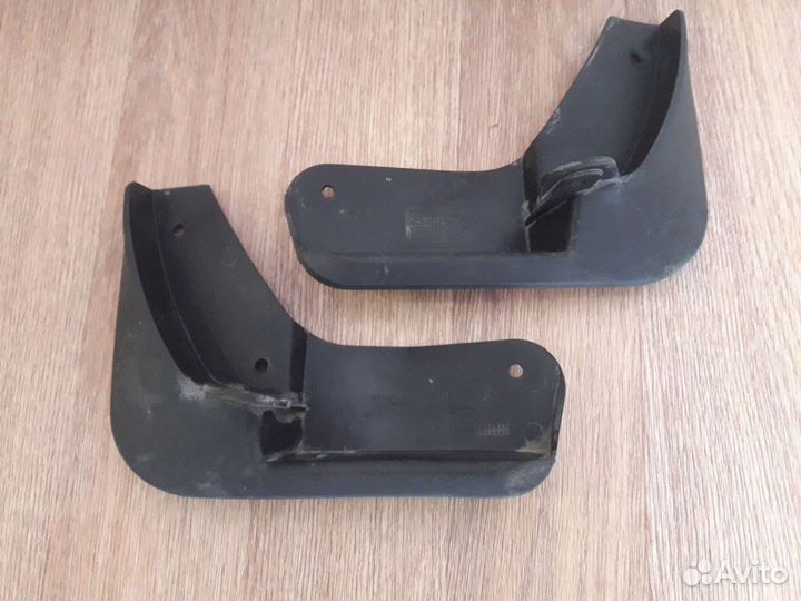 Брызговик колеса на Ладу Весту (комплект 2шт.)