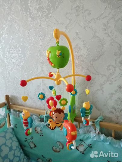 Музыкальная карусель на кроватку