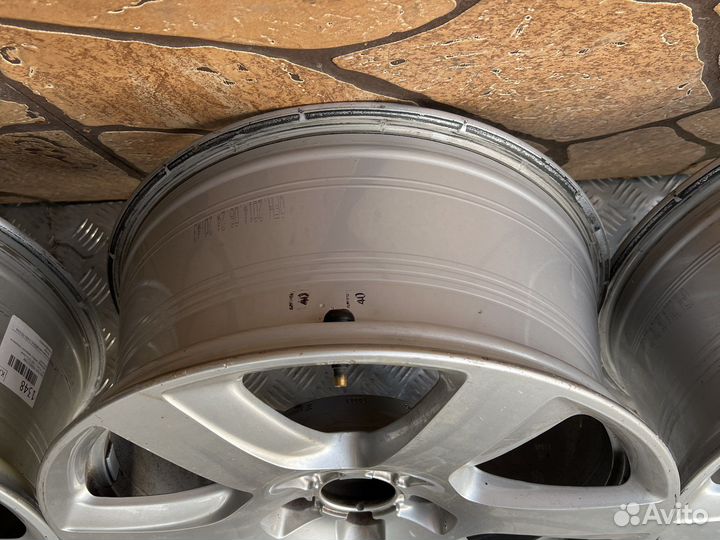 Диск литой R17 Audi 4G0601025BK