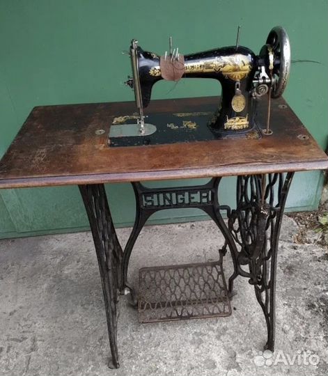 Швейная машина Singer