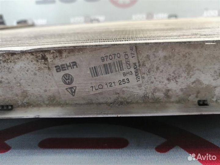 Радиатор системы охлаждения VW Touareg 7L 200320