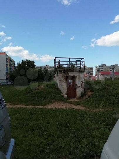 Гараж, > 30 м²