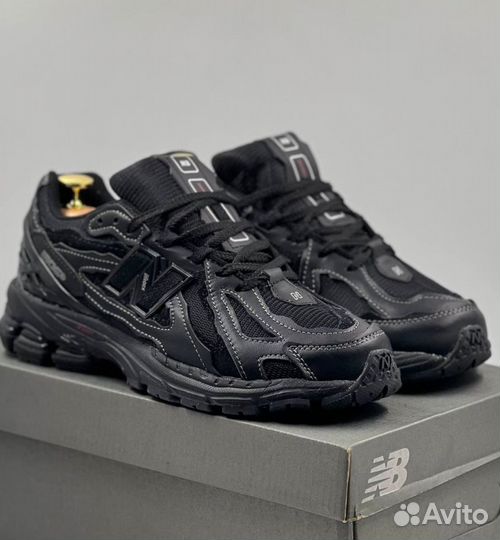 Стильные кроссовки New Balance 1906