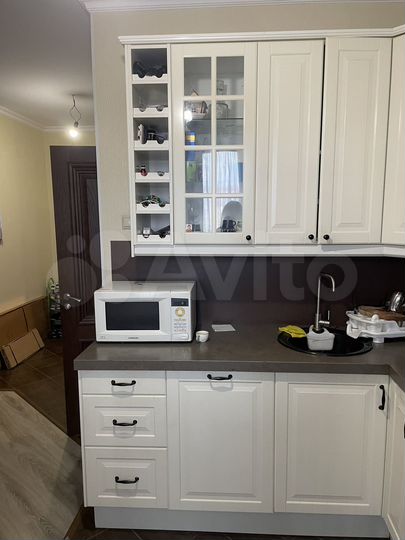 2-к. квартира, 49 м², 8/17 эт.