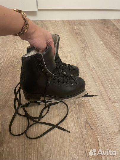 Коньки для фигурного катания 29 черные