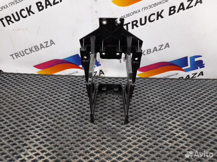 Кронштейн корпуса электрических контактов