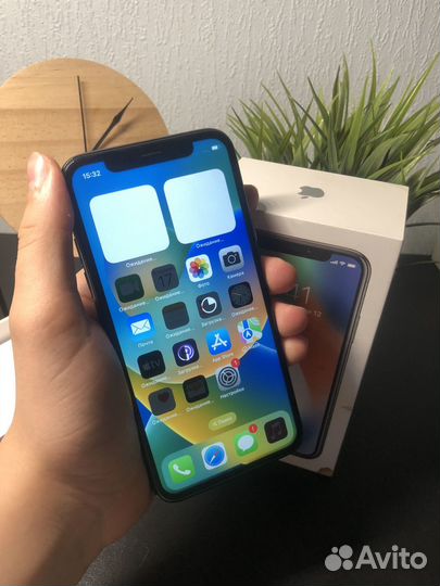 iPhone X, 64 ГБ