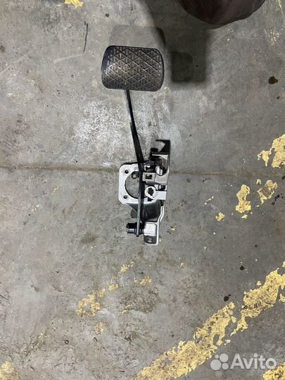 Педаль тормоза АКПП w124