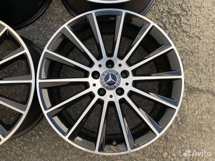 Оригинал разноширокие Mercedes AMG R19 W205