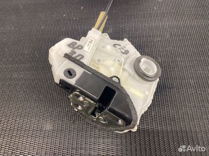 Замок двери задний правый Mazda Mazda3 BP