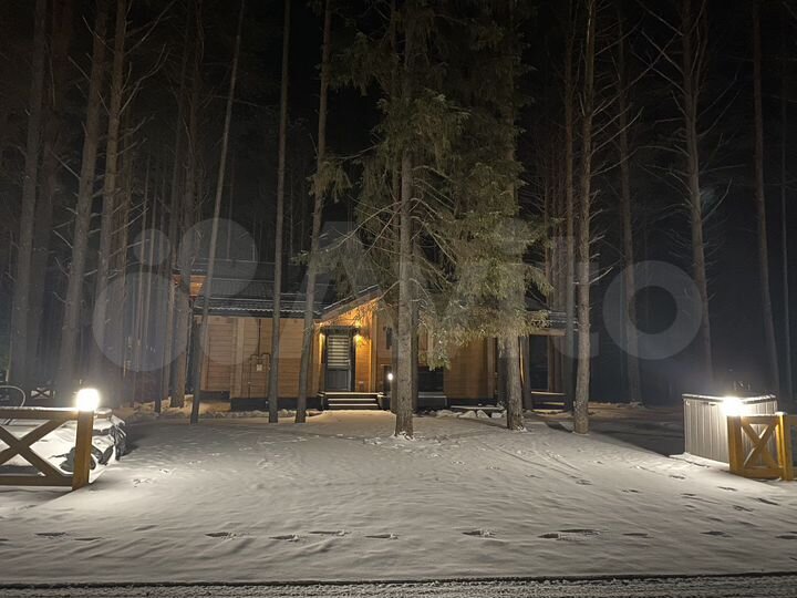 Дом 218 м² на участке 13 сот.