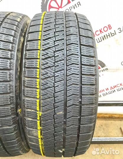 Bridgestone Blizzak VRX 215/45 R17 98Y