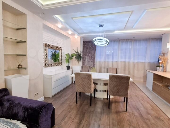 4-к. квартира, 165 м², 4/18 эт.