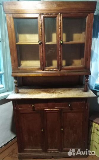 Буфет резной