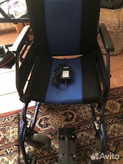 Инвалидное кресло-коляска с электроприводом