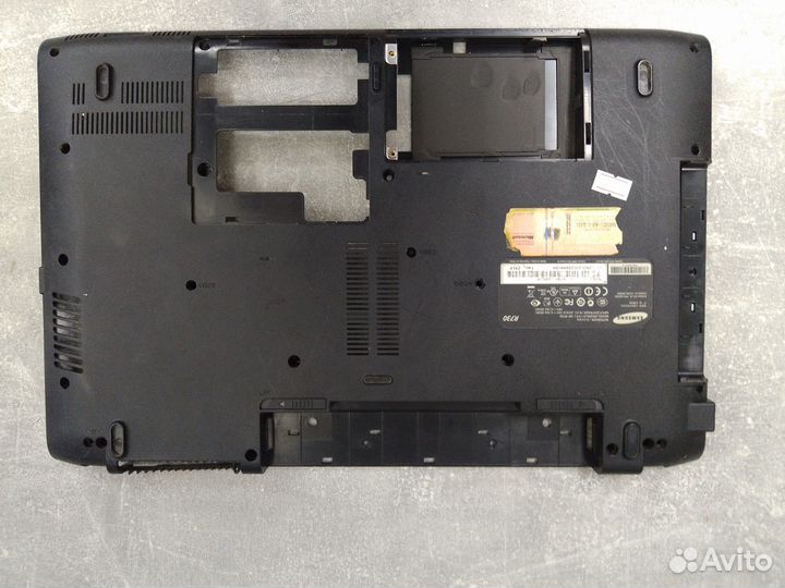 Поддон Samsung R730 BA75-02387A выломана решётка