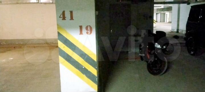 Машиноместо, 12 м²