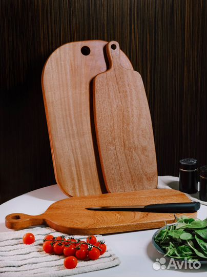 Набор разделочных деревянных досок из массива