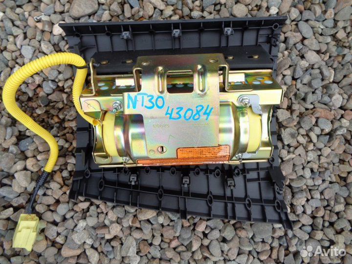 Airbag Nissan Xtrail NT30 QR20DE 2004/3