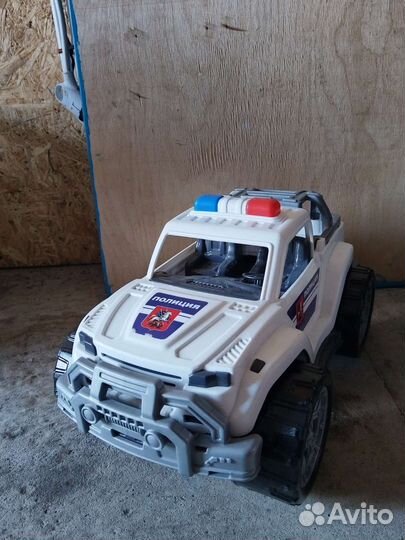 Внедорожник полиция