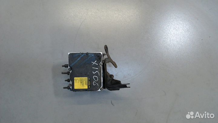 Блок абс, насос Toyota Verso, 2010