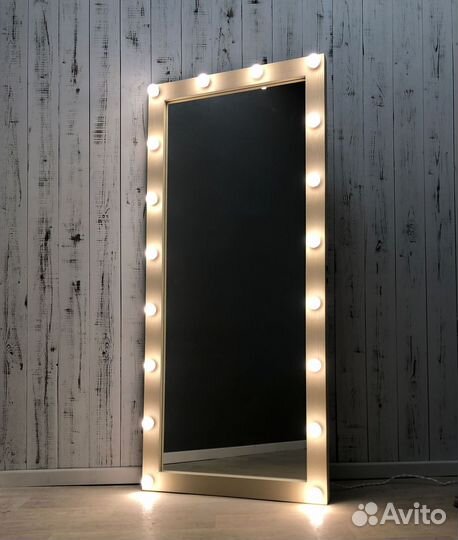 Зеркало с подсветкой