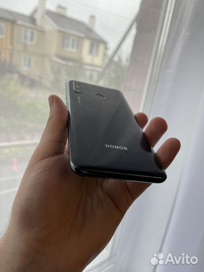 HONOR 20e, 4/64 ГБ