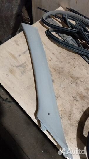 Накладка передней левой стойки Toyota Corolla 120k