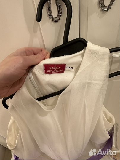 Новое нарядное, праздничное платье 134