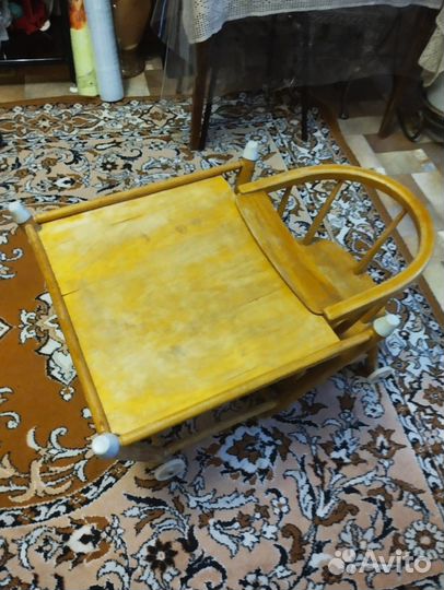 Детский стол и стульчик