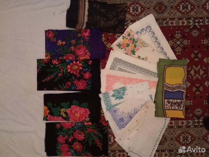 Косынки, платочки, платки новые