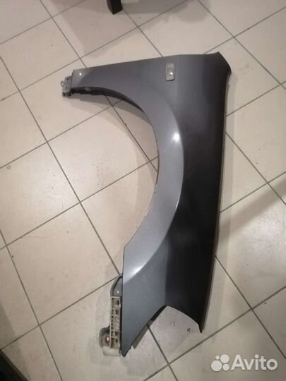 Крыло переднее правое Nissan teana j31