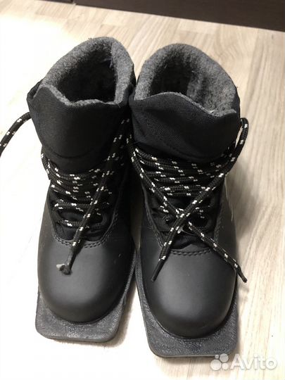 Лыжные ботинка