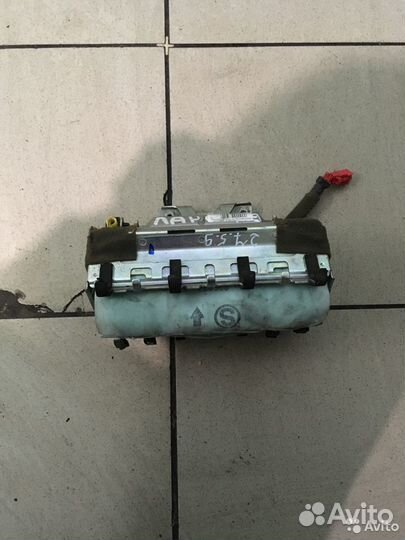 Подушка безопасности в торпедо Mitsubishi Lancer 9