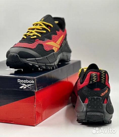 Кроссовки осенние reebok