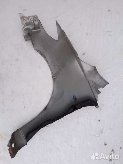 Крыло Мазда5