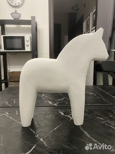 Лошадь (конь) IKEA финансиэлл