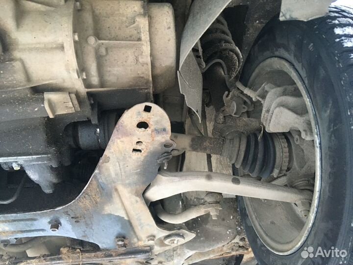 Привод левый Пежо 406 1.8 1998