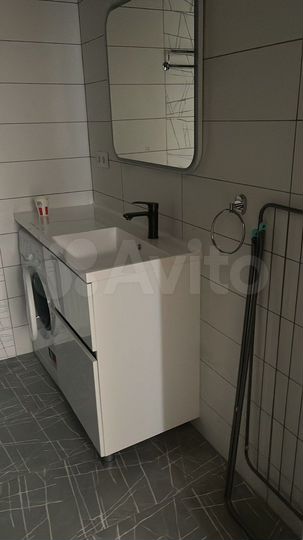 2-к. квартира, 72 м², 1/2 эт.