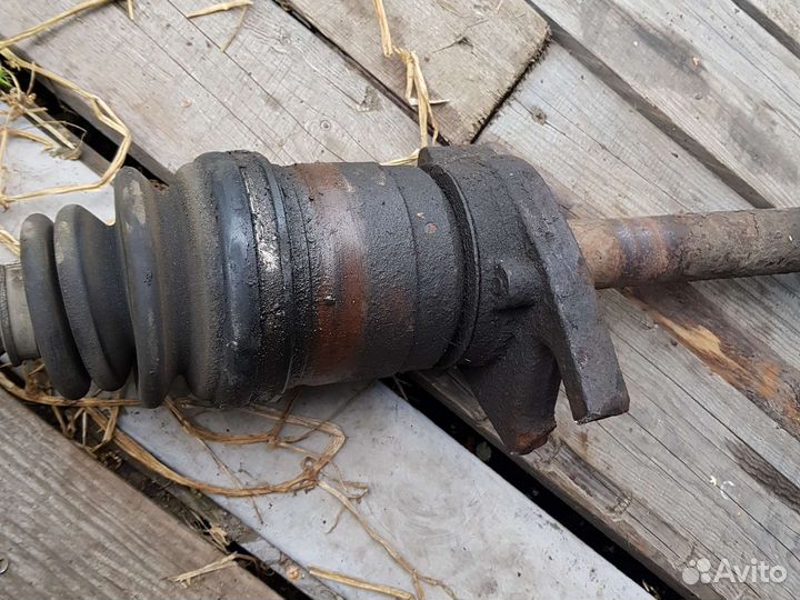 Привод МКПП правый левый Ниссан Максима А33 3.0л