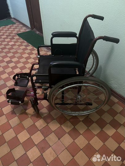 Инвалидная коляска складная бу