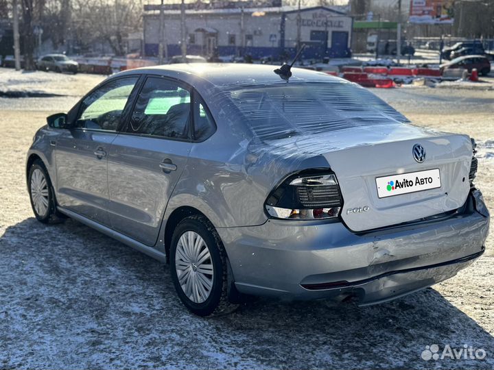 Volkswagen Polo 1.6 МТ, 2018, битый, 83 450 км